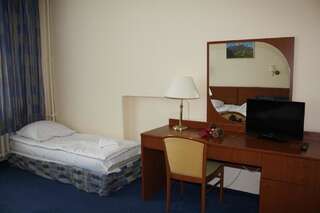 Отели типа «постель и завтрак» Willa Granit Кросценко Трехместный номер с балконом-3